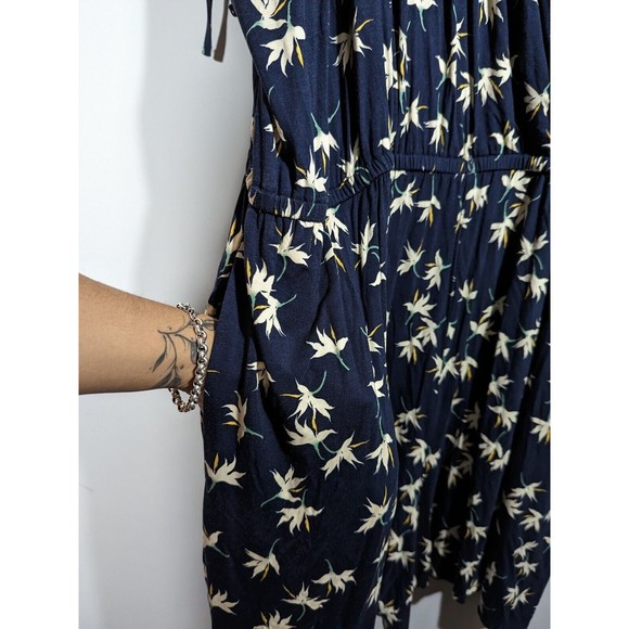 New Lane Bryant Navy Floral Faux Wrap Romper Plus Size Woman 34/36 - Picture 5 of 8